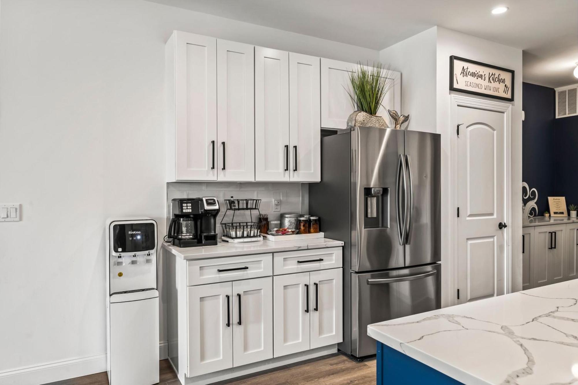 Hébergement de vacances House Steps Away From The Boardwalk And With Ocean Views In Seaside Heights!